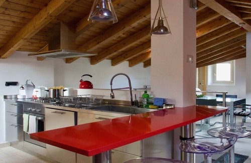 Laglio House | Attic with shared pool