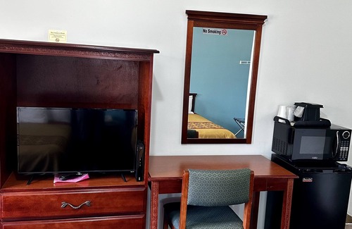Attica Hotel | Attica Inn