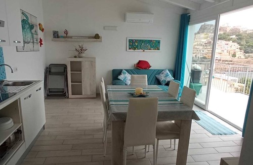 Castelsardo Apartment | Attico Meraviglioso sul Mare, Appartamento con Ampio Terrazzo Vista 180 Gradi