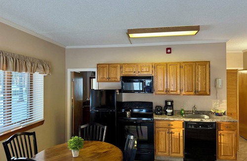Bartlett Condo | Attitash First Floor Studio With Mountain View