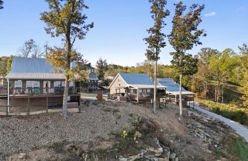 Bryant House | Attitude Adjustment Cabin with hot tub fire pit & indoor pool