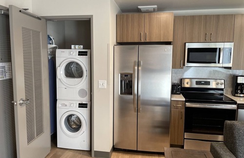 Riverside Apartment | Attractive 1 Bed Travel Apartment Steps Away From The Spokane Opera House