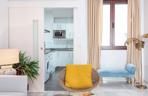Encarnacion-Regina Apartment | Attractive apartment with Terrace. Amor de Dios