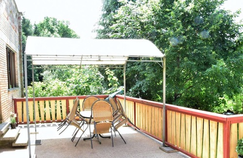 Seifertshausen House | Attractive Holiday Home in Rotenburg with Garden