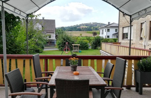 Seifertshausen House | Attractive Holiday Home in Rotenburg with Garden