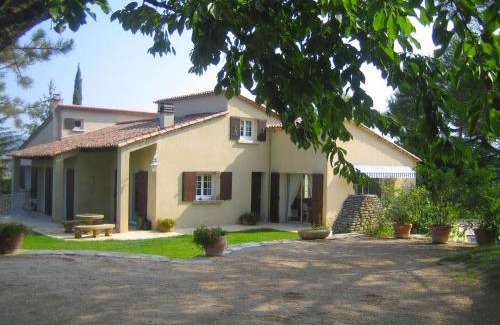 Cereste House | Attractive Holiday Home in C reste with Pool