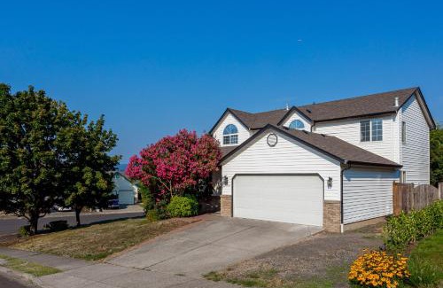 Camas Villa | Attractive Modern House