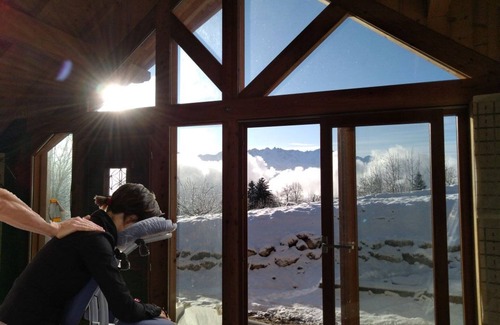 Saint-Bernard Ski Chalet | Atypical chalet with green roof at 1000 M, breathtaking mountain views!
