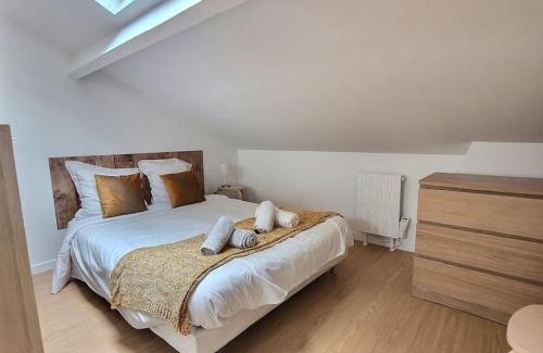 Chelles Apartment | Au bord du canal G *Paris*Disney*Gare*