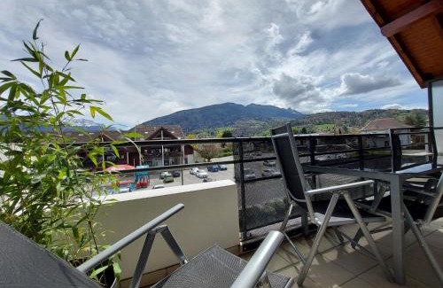 Saint-Jorioz Apartment | Au cœur de St Jorioz, spacieux appartement avec terrasse et vue montagne.