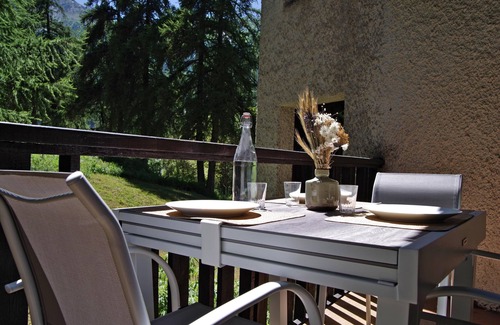 Les Orres Apartment | Au calme entre les mélèzes- Appt proche des pistes