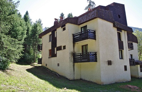 Les Orres Apartment | Au calme entre les mélèzes- Appt proche des pistes