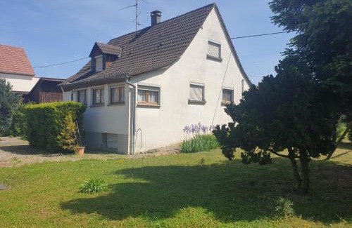 Sainte-Croix-en-Plaine House | Au jardin de Lucie