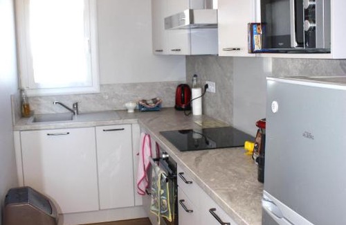 Gruissan Plage Ski Chalet | Au Macareux