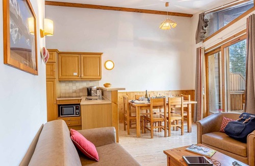 Pralognan-la-Vanoise Condo | Au pied des pistes ! Appartement cosy + Parking