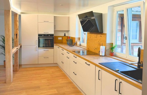 Steinbrunn-le-Bas Apartment | Au Soleil: Large, warm apartment