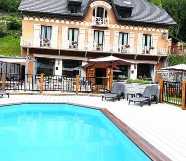 Allemond Hotel | Auberge La Douce Montagne