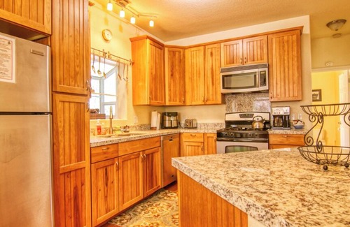 Groveland House | Aubrey's Nest