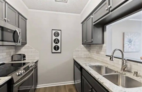 Auburn House | Auburn close to downtown/campus