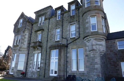 Arden House | Auchenheglish Lodges - 7 Lomond Castle