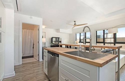 Saugatuck Condo | Aug 18th OPEN - 3nts‼️Book NOW❗️5️⃣⭐️Beautiful Condo DT Saugy 2bikes-ride&walk 2 town