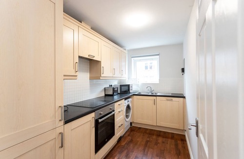 Swindon House | August Discount - Long Stay - Contractors