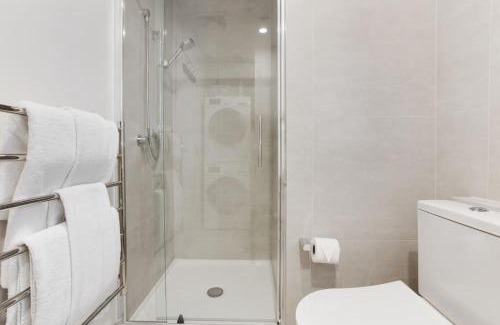 Parnell Apartment | Augustus Hideaway Studio Apt with Air-Con