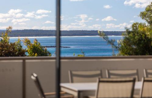 Mollymook Beach House | Aurora