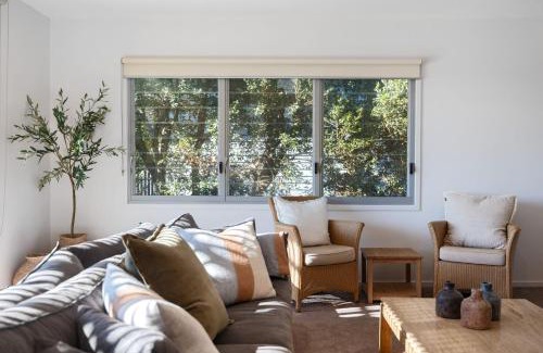 Mollymook Beach House | Aurora