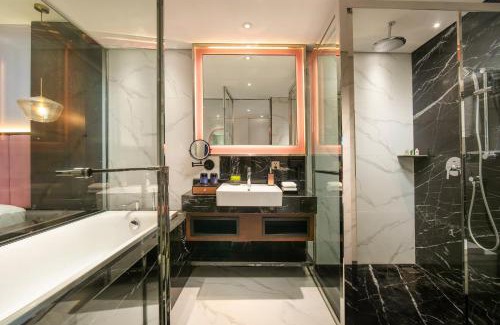 Hang Buom Hotel | Aurora Central Hanoi Hotel