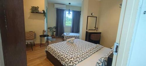 Downtown George Town Apartment | Aurora Court Service Apartment