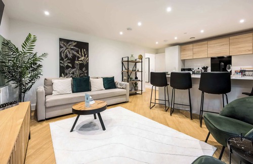 Poole Apartment | Aurora Heights - Apartment near Ashley Cross