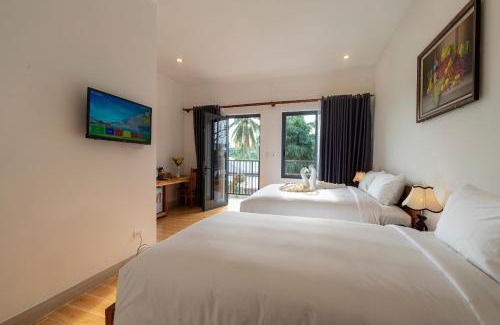 Cua Lap Hotel | Aurora House