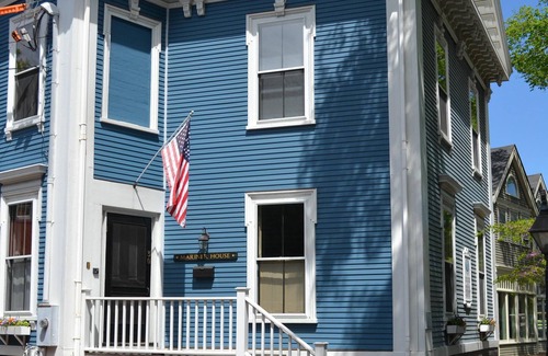Nantucket Town House | AURORA is a 1 bedroom 1 bath downtown apartment.