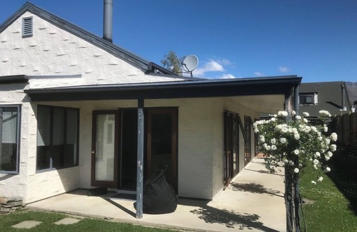 Arrowtown Cottage | Aurum Cottage