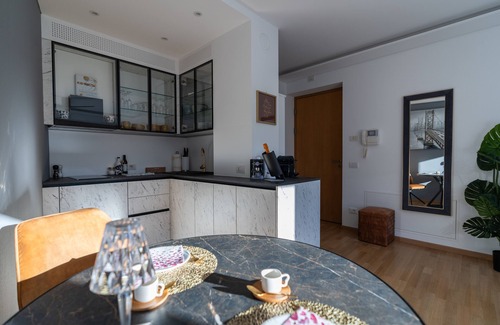 Merano Apartment | Ausblick Kleinjuwel im Herzen Merans mit Parkplatz, Panoramablick und Bike Raum