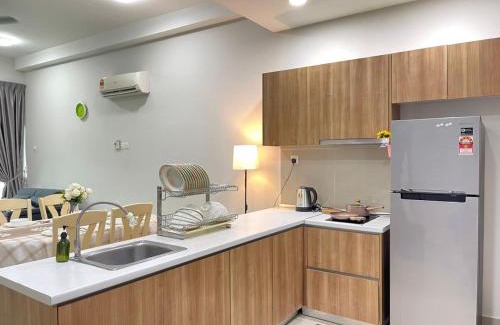 Taman Mount Austin Apartment | Austin Palazio by Antlerzone