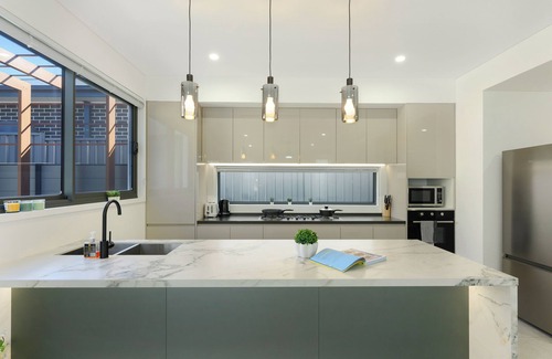 Austral House | Austral Luxury 5Br Classic Model House