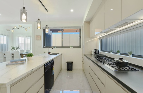 Austral House | Austral Luxury 5Br Classic Model House