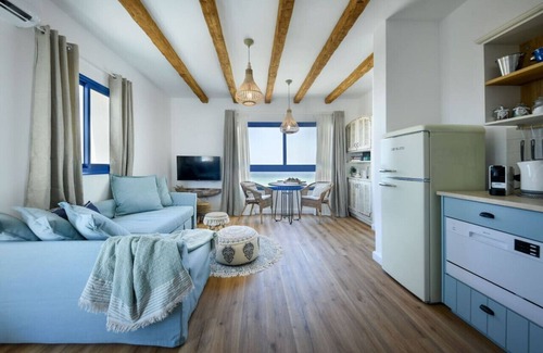 Nahariya Apartment | Authentic Beachfront Apartment