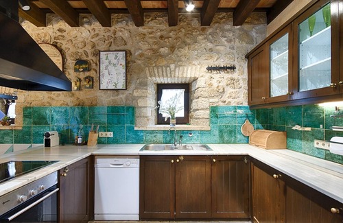 Cornella del Terri House | Authentic Catalan farmhouse for 16 to 24 people. Garden with pool, barbecue, ..
