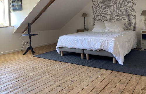 Plerin House | Authentic fisherman's cottage with garden