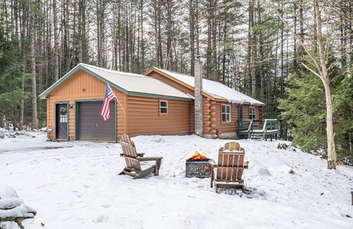Chestertown Cabin | Authentic Lincoln Log cabin in a private setting w/nearby lakes and attractions