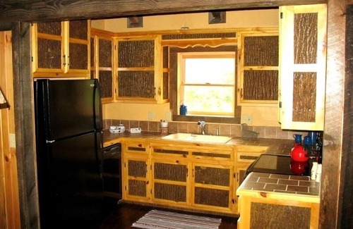 Newland Cabin | Authentic Log Cabin in the Blue Ridge Mountains Family and Pet friendly