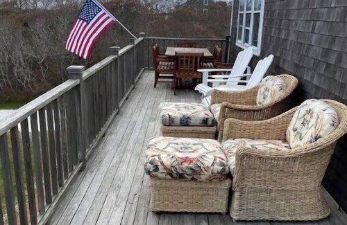 Madequecham House | Authentic Nantucket Experience at Sunny Daze!