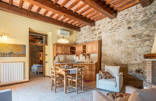 Camerino House | Authentic residence in the middle of nature with pool.
