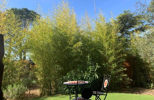 Le Castellet Other | Authentique roulotte