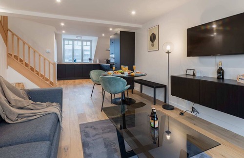 Postel Apartment | Automne V - One Bedroom Apartment, Sleeps 4
