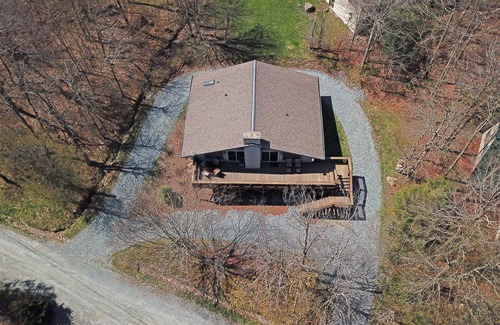 Beech Mountain Ski Chalet | Autumn at Beech/nMountain Views, Stone Fireplace, & Cozy Comforts