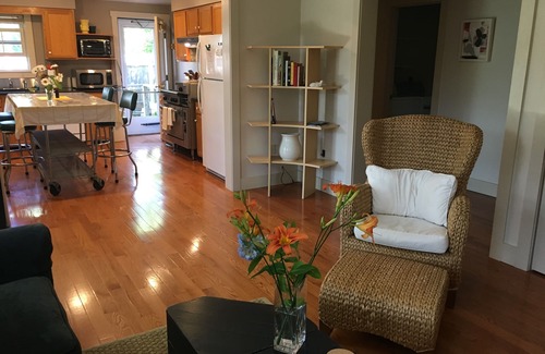 Nantucket Town Apartment | Autumn breeze! Empty beaches, warm waters!